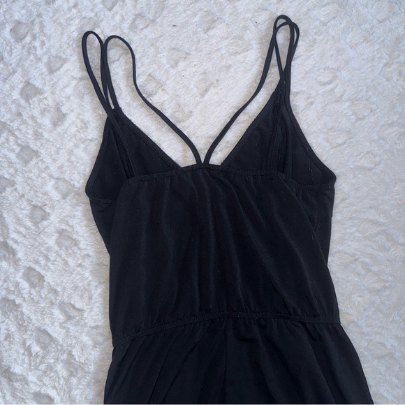 Charlotte Russe Neckline Accent Romper Size M - Picture 5 of 10